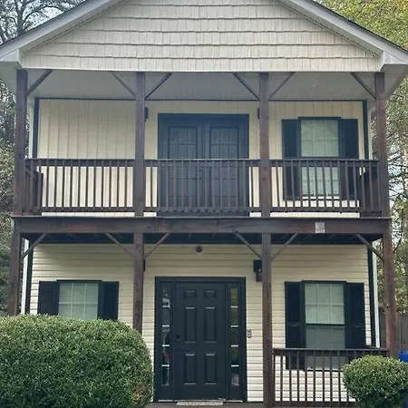 Spacious Atlanta Duplex 3 Brs Vila